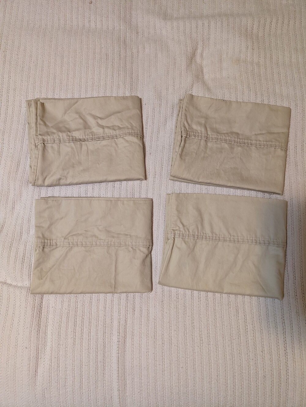 Amazon Basics Pillowcases